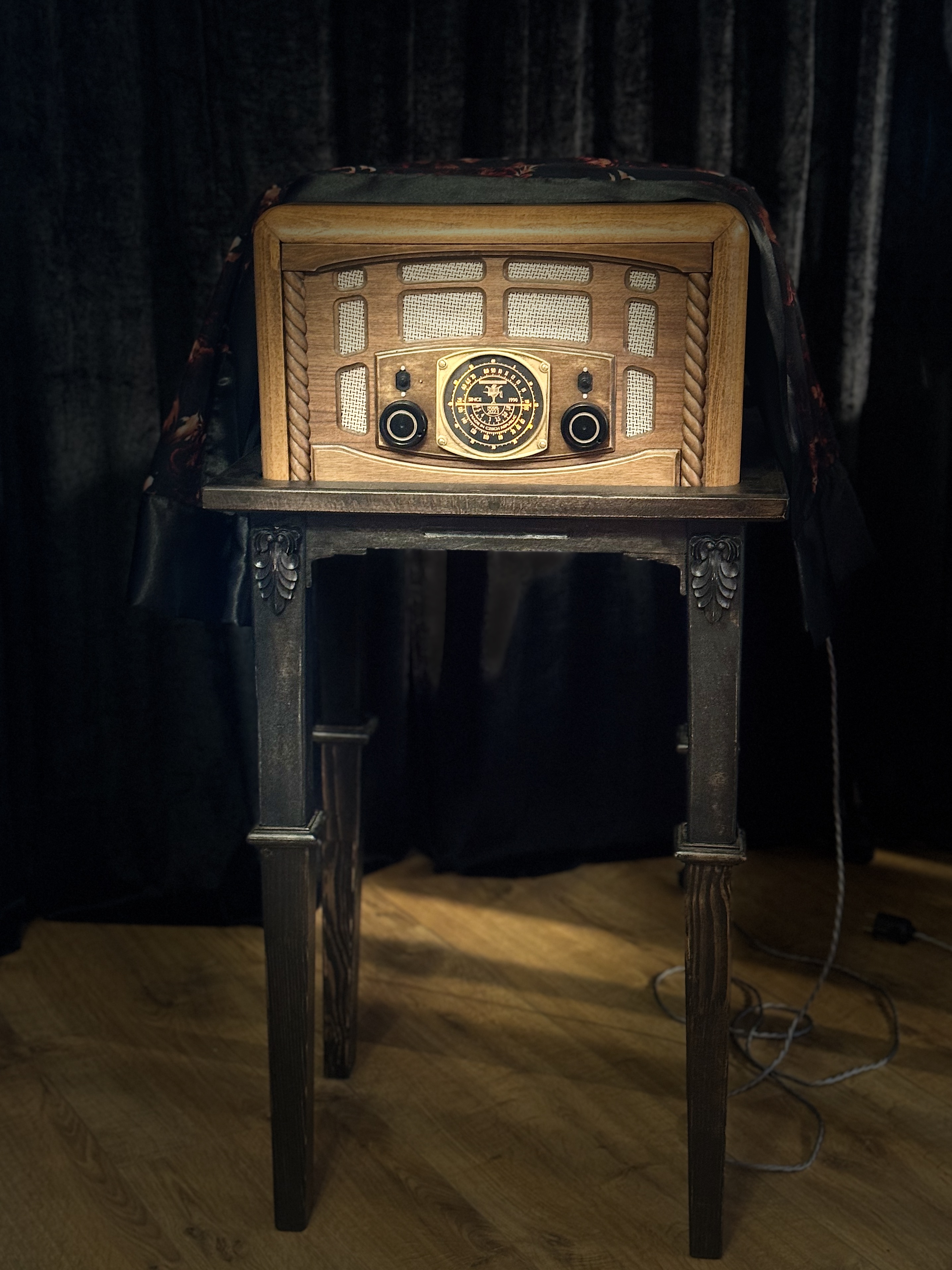 ZMIZENÍ RÁDIA - VANISHING RADIO 2000