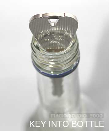 KEY INTO BOTTLE - FOLDING KEY